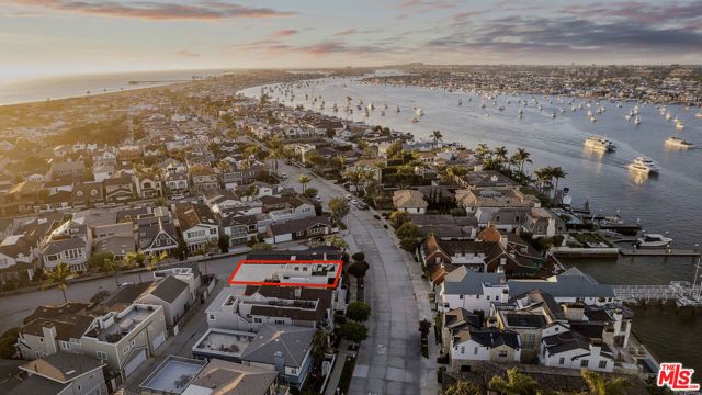 2105 E Balboa Boulevard, Newport Beach, CA 92661