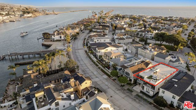 2105 E Balboa Boulevard, Newport Beach, CA 92661