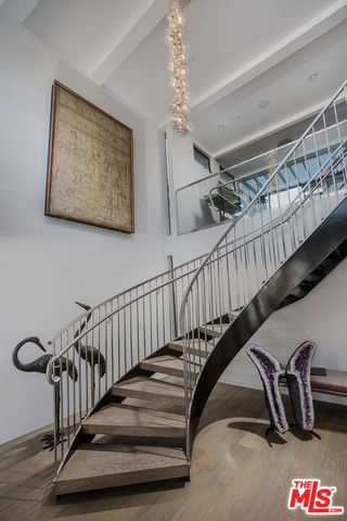 2105 E Balboa Boulevard, Newport Beach, CA 92661