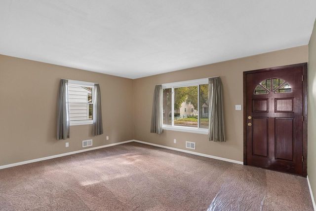 8042 W Herbert AVENUE, Milwaukee, WI 53218