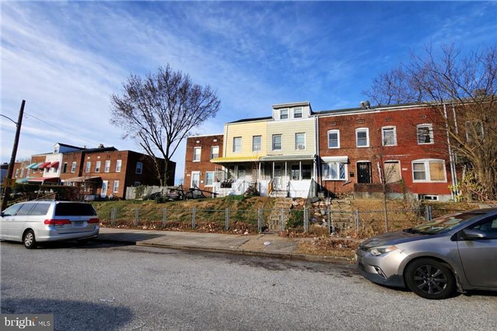 2732 BOOKERT DR, Baltimore, MD 21225