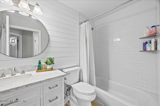 581 MISTY MORNING Court, Jacksonville, FL 32218