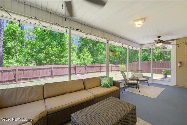 581 MISTY MORNING Court, Jacksonville, FL 32218