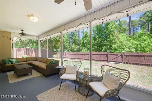 581 MISTY MORNING Court, Jacksonville, FL 32218