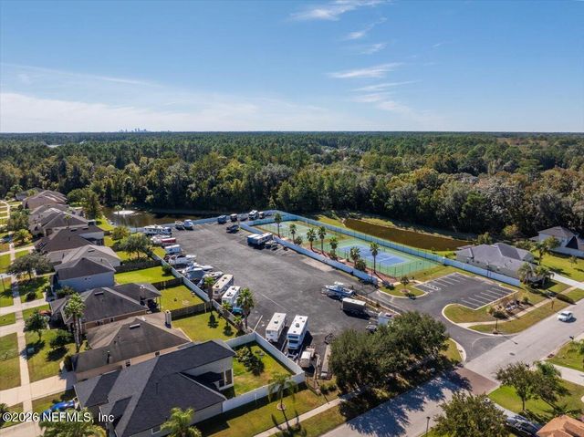 581 MISTY MORNING Court, Jacksonville, FL 32218