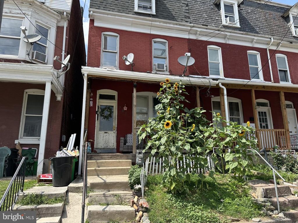 761 W KING ST, York, PA 17403