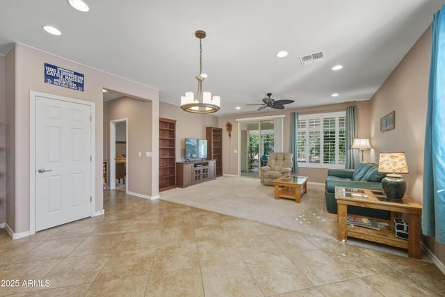 7304 W SILVER SPRING Way, Florence, AZ 85132