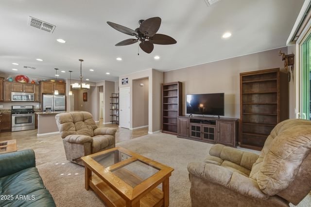 7304 W SILVER SPRING Way, Florence, AZ 85132