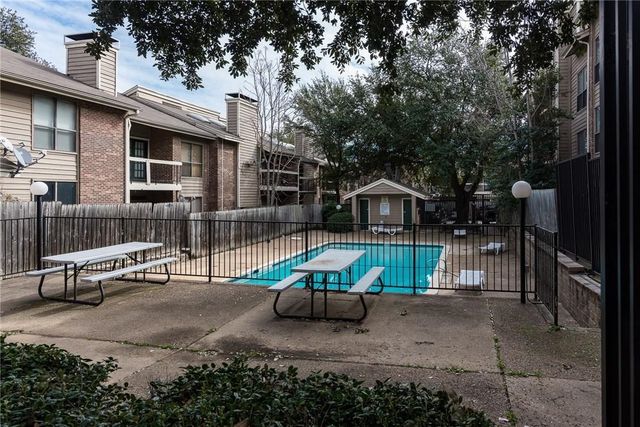 5750 Phoenix Drive 51, Dallas, TX 75231