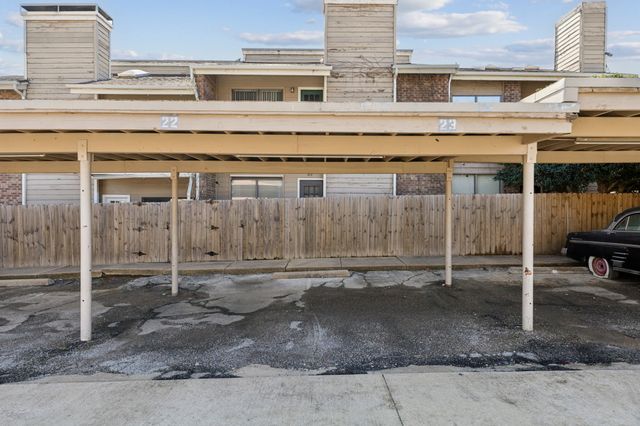 5750 Phoenix Drive 51, Dallas, TX 75231