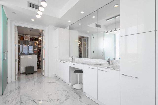 1 Water Club Way Ph2204, North Palm Beach, FL 33408
