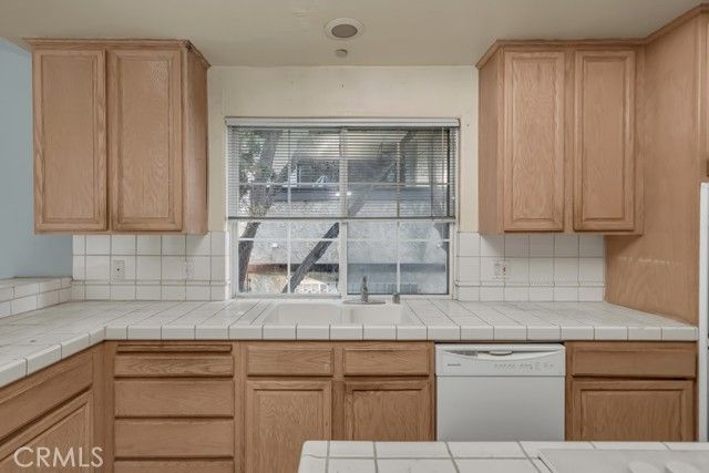 1733 Armacost, Los Angeles, CA 90025