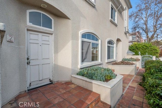 1733 Armacost, Los Angeles, CA 90025