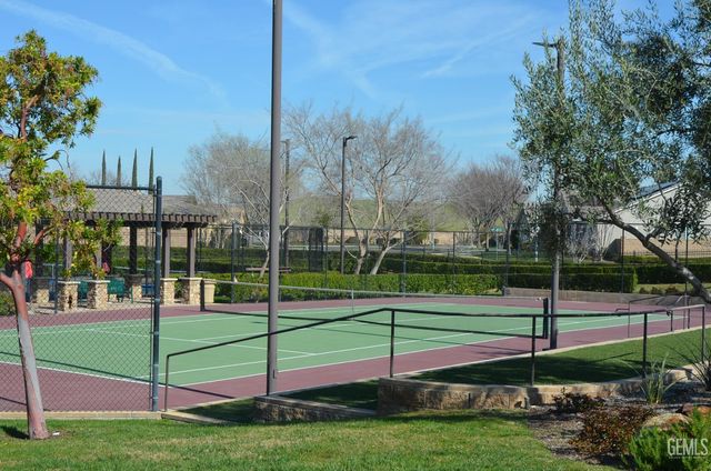 9917 Stockholm Place, Bakersfield, CA 93306