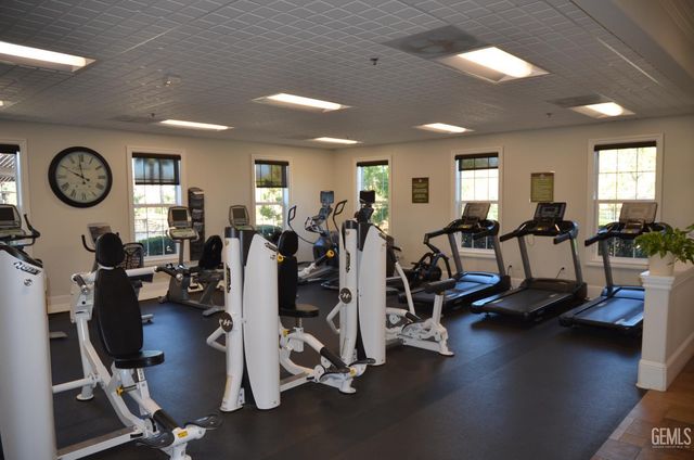 9917 Stockholm Place, Bakersfield, CA 93306