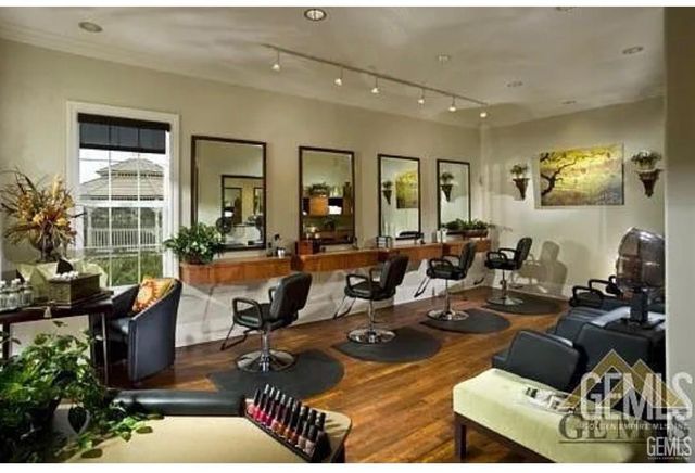 9917 Stockholm Place, Bakersfield, CA 93306