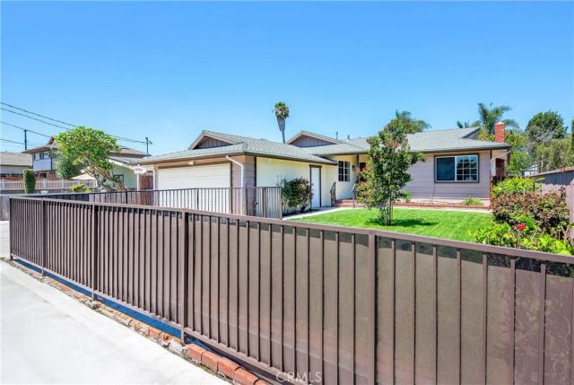 1913 240th, Lomita, CA 90717