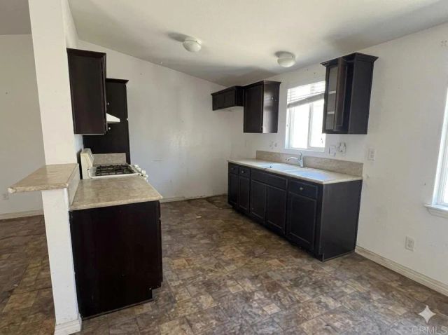 1600 E. Vista Way Space 37, Vista, CA 92084