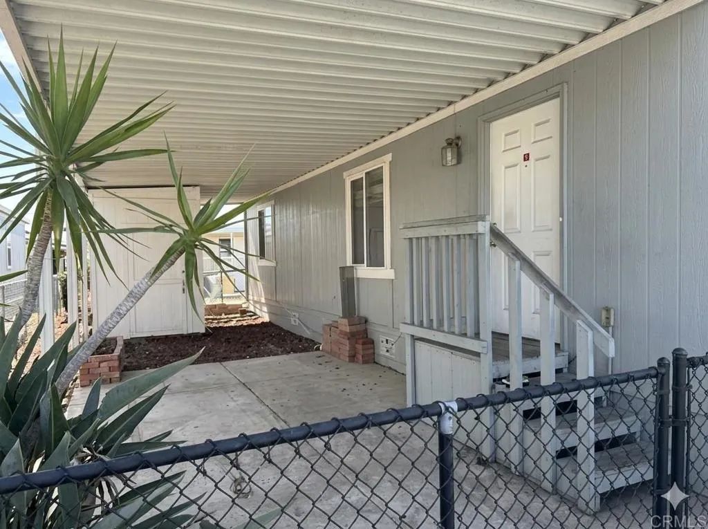 1600 E. Vista Way Space 37, Vista, CA 92084