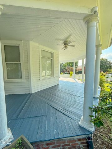 29 Oak Street, Roxboro, NC 27573