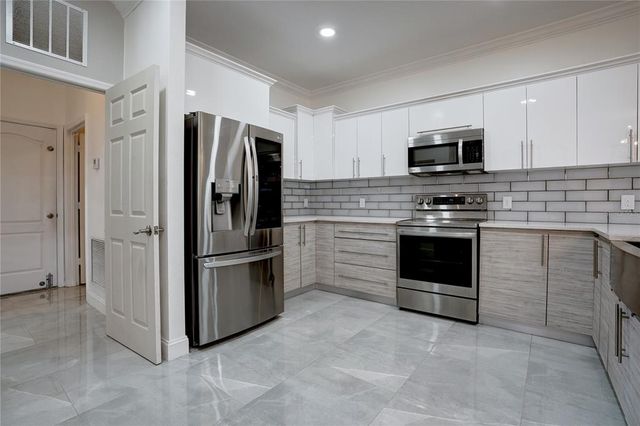 3916 COASTAL BREEZE DRIVE, Kissimmee, FL 34744