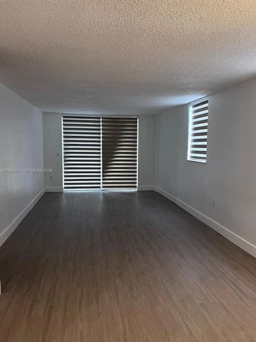 14165 SW 87th St D303, Miami, FL 33183