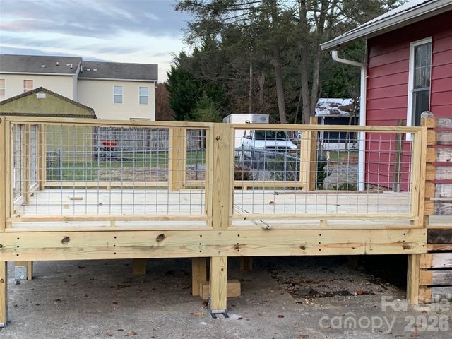 24 Belle Meade Drive, Waynesville, NC 28786