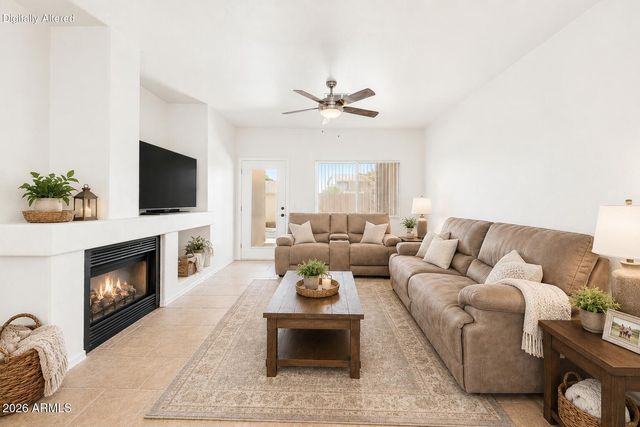 3742 E SANDY Way, Gilbert, AZ 85297