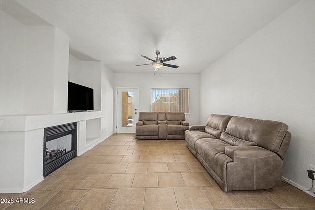 3742 E SANDY Way, Gilbert, AZ 85297