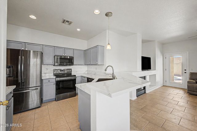 3742 E SANDY Way, Gilbert, AZ 85297