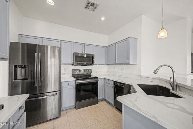 3742 E SANDY Way, Gilbert, AZ 85297