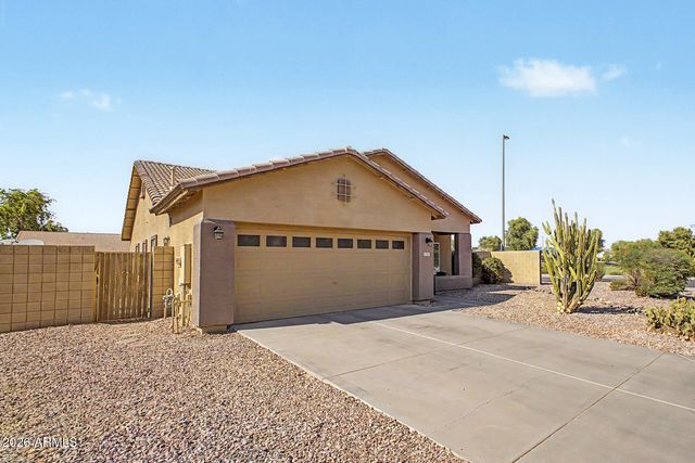 3742 E SANDY Way, Gilbert, AZ 85297