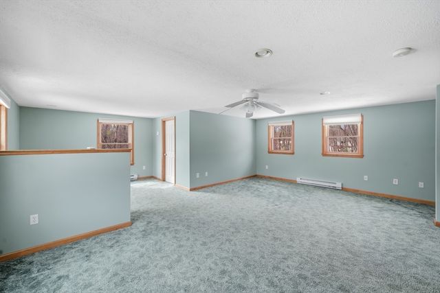 66 Penrose Dr, West Springfield, MA 01089