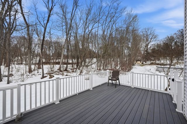 66 Penrose Dr, West Springfield, MA 01089