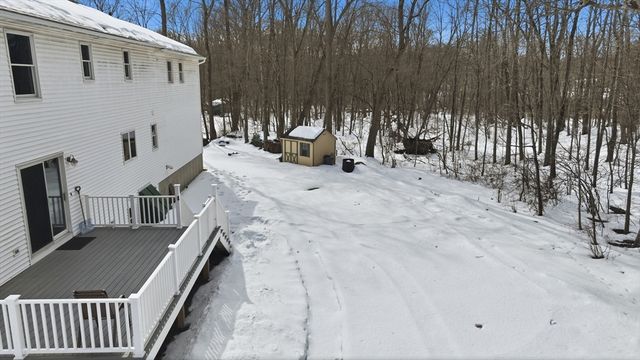 66 Penrose Dr, West Springfield, MA 01089