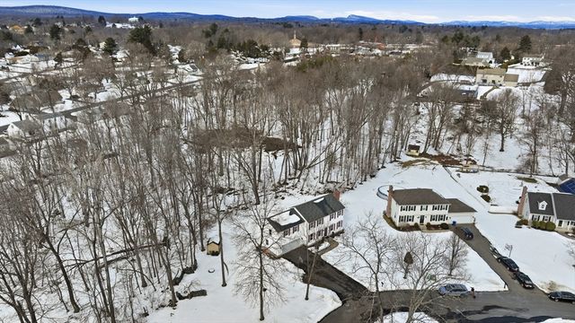 66 Penrose Dr, West Springfield, MA 01089