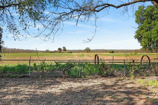 2036 Lewis Rd, Wheatland, CA 95692