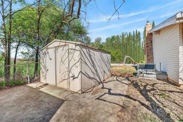 2036 Lewis Rd, Wheatland, CA 95692