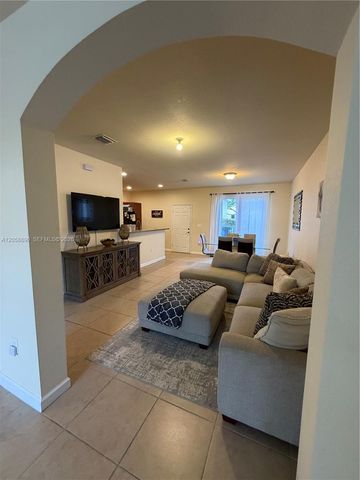17089 SW 93rd Street 17089, Miami, FL 33196