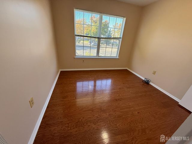 1101 Stony Brook Way, North Brunswick, NJ 08902