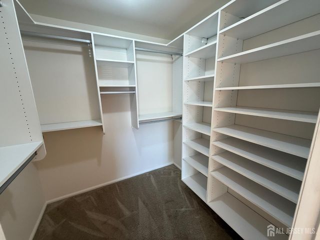 1101 Stony Brook Way, North Brunswick, NJ 08902
