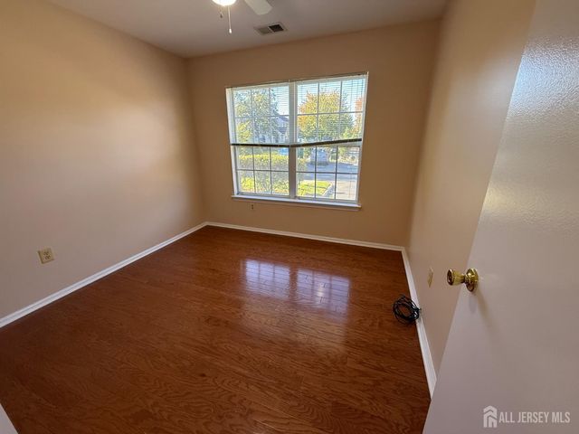 1101 Stony Brook Way, North Brunswick, NJ 08902