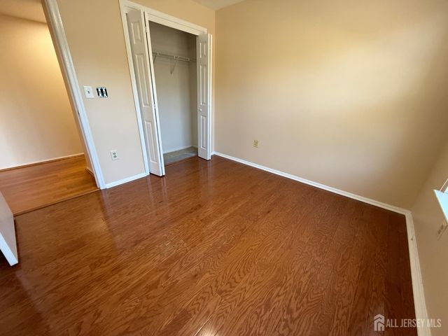 1101 Stony Brook Way, North Brunswick, NJ 08902