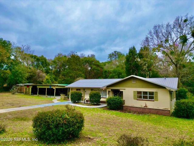 17221 NE 77TH Lane, Hawthorne, FL 32640