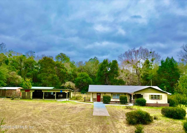 17221 NE 77TH Lane, Hawthorne, FL 32640