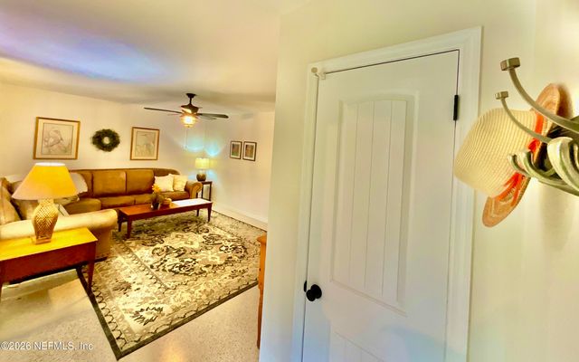 17221 NE 77TH Lane, Hawthorne, FL 32640