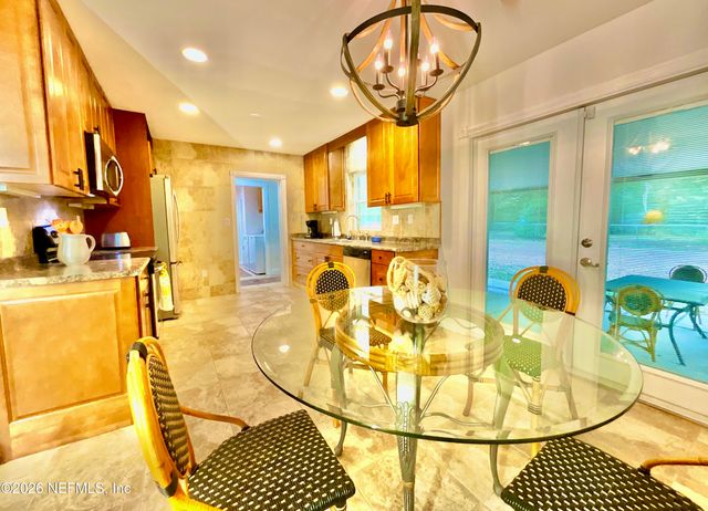 17221 NE 77TH Lane, Hawthorne, FL 32640