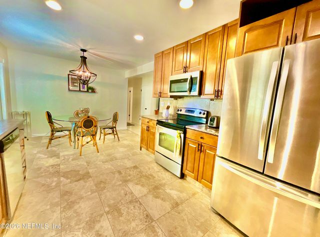 17221 NE 77TH Lane, Hawthorne, FL 32640