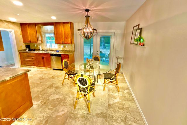 17221 NE 77TH Lane, Hawthorne, FL 32640