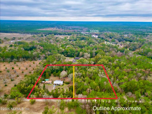 17221 NE 77TH Lane, Hawthorne, FL 32640